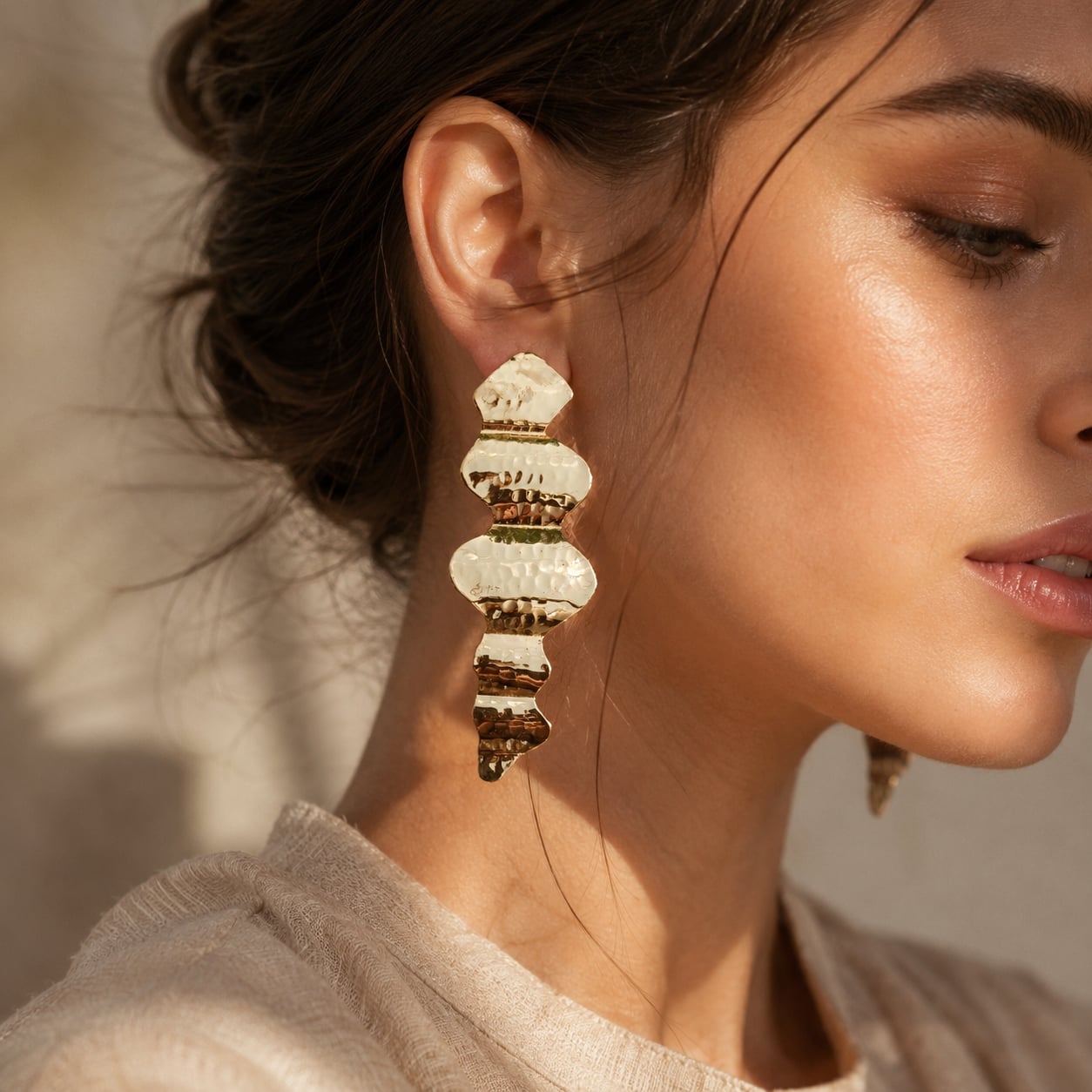 sunehri-lehar-anti-tarnish-statement-earrings